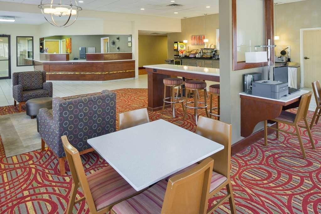Americas Best Value Inn & Suites Bastrop מראה פנימי תמונה