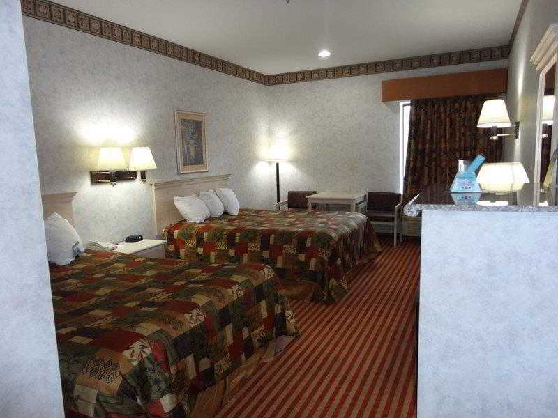 Americas Best Value Inn & Suites Bastrop מראה חיצוני תמונה