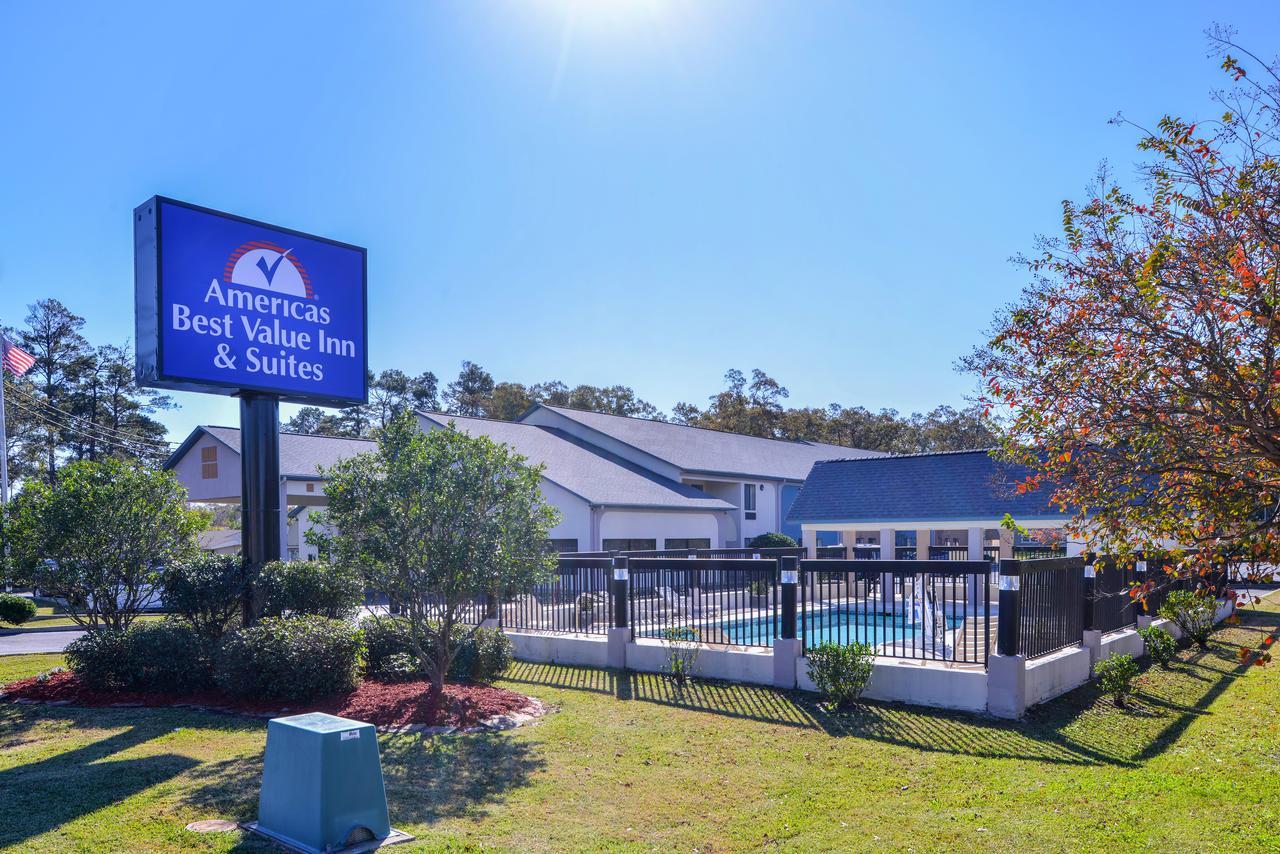 Americas Best Value Inn & Suites Bastrop מראה חיצוני תמונה