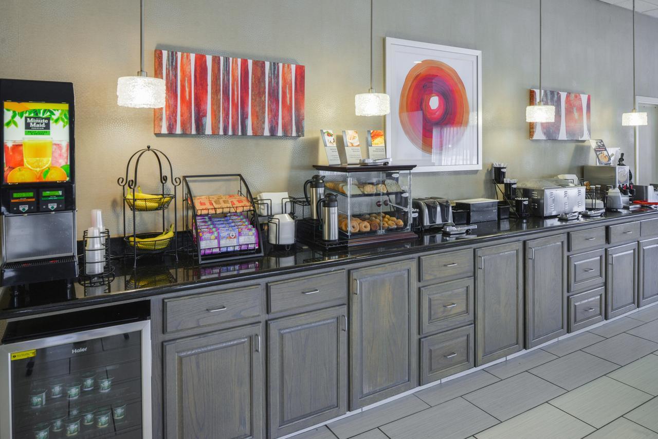 Americas Best Value Inn & Suites Bastrop מראה חיצוני תמונה