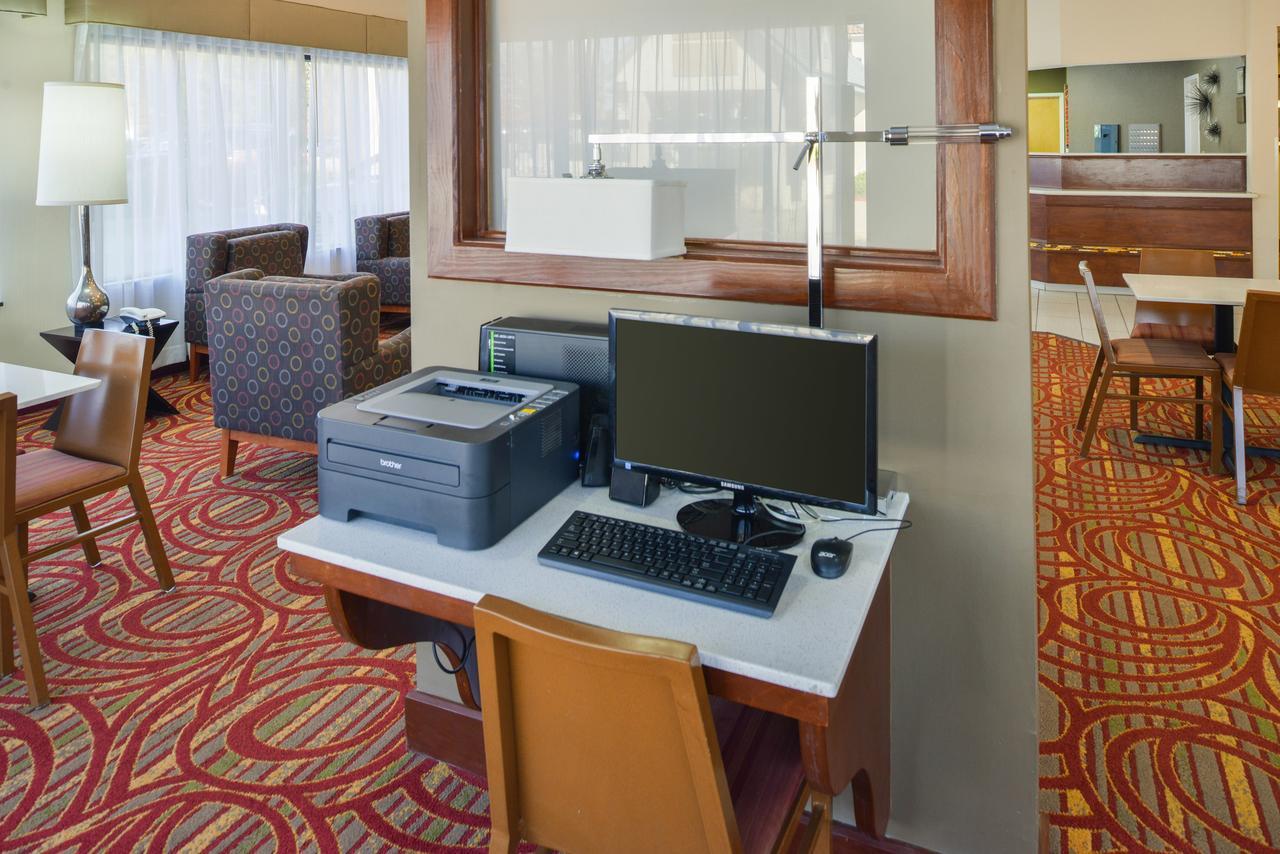 Americas Best Value Inn & Suites Bastrop מראה חיצוני תמונה