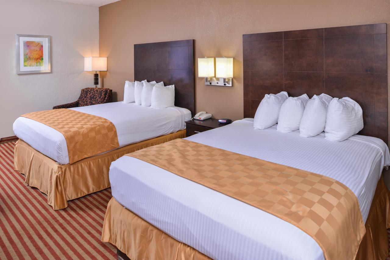 Americas Best Value Inn & Suites Bastrop מראה חיצוני תמונה