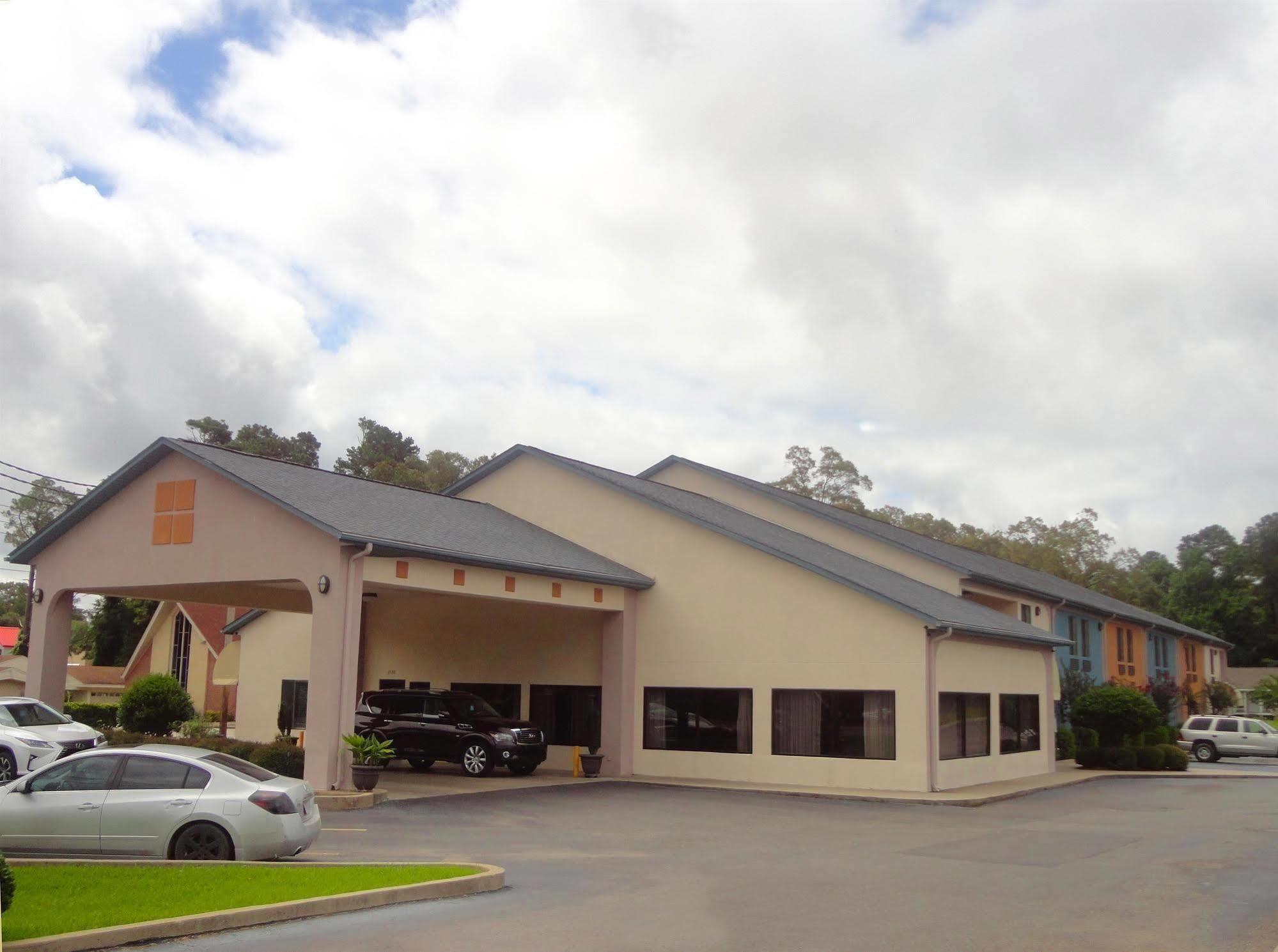 Americas Best Value Inn & Suites Bastrop מראה חיצוני תמונה